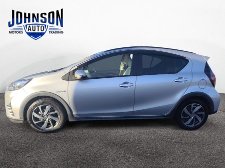 2017 Toyota Aqua 1.5 Hybrid Cross Full Leather Cross €13,900