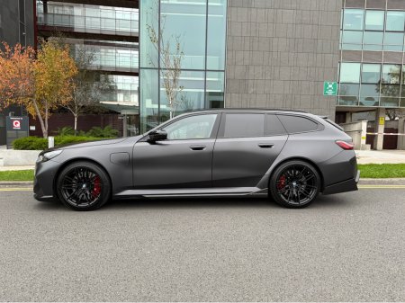 2025 BMW M5 Touring