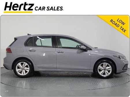 2024 Volkswagen Golf LIFE 110HP 1.0 TSI Petrol Manual €25,495