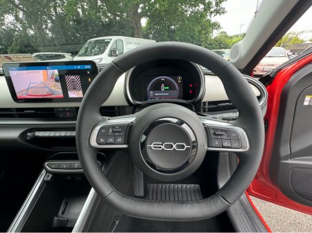 2026 Fiat 600 E | La PRIMA | 54kw | 154hp €38,995