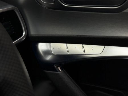 2025 Audi A7 S LINE 40 2.0 TDI QUATTRO €79,990 thumbnail