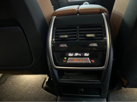 2021 BMW X5 €49950! 2021 BMW X5 xDRIVE45E 3.0 AUTOMATIC / CRUISE CONTROL / 360° PARKING CAMERA / ELECTRIC MEMORY & HEATED SEATS / PANORAMIC SUNROOF / AMBIENT LIGHTS €49,950 thumbnail