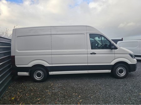 2020 Volkswagen Crafter 35 MWB 140HP MANUAL 6SPEED FWD 5DR €22,133