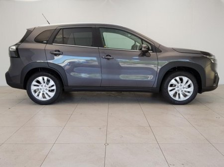 2024 Suzuki S-CROSS Motion €28,950