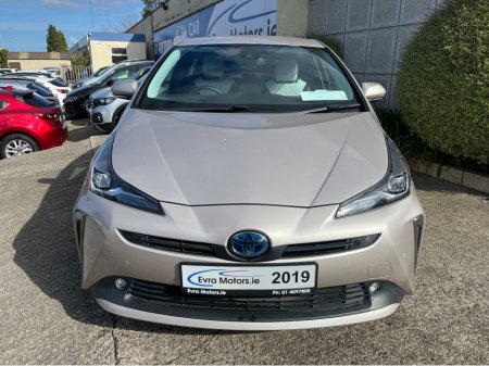 2019 Toyota Prius TOURING SELECTION AUTOMATIC HYBRID 1.8 PETROL //MASSIVE SPEC//FULL LEATHER//REVERSE CAMERA//HEAD UP DISPLAY//HEATED SEATS// €19,950