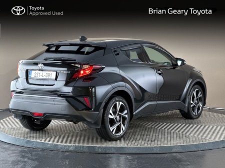 2023 Toyota C-HR HYBRID SPORT €30,950