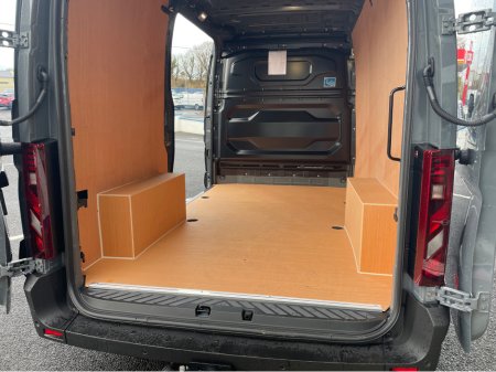 2026 Nissan Interstar L2 H2 FWD 150 SV Premium Automatic Heated Windscreen Reverse Camera €36,948 thumbnail