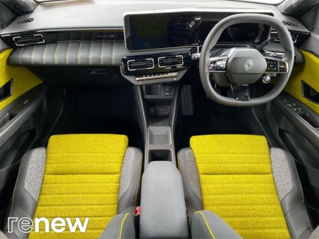 2025 Renault 5 EV50 150hp Iconic €31,995