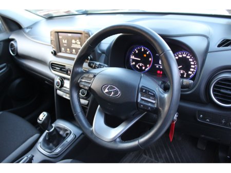 2019 Hyundai Kona KAUAI EXECUTIVE 5DR €16,995 thumbnail