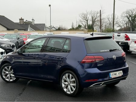 2017 Volkswagen Golf COMFORTLINE 1.2 AUTOMATIC * REAR VIEW CAMERA, AUTO LIGHTS, ADAPTIVE CRUISE CONTROL, POWERED FOLDING HEATED MIRRORS, LUMBAR SUPPORT, 2 KEYS, TOUCH SCREEN RADIO, MULTIFUNCTION STEERING WHEEL* €17,950