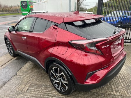 2018 Toyota C-HR 1.8 HYBRID AUTO LOW KM HIGH SPEC €18,450 thumbnail