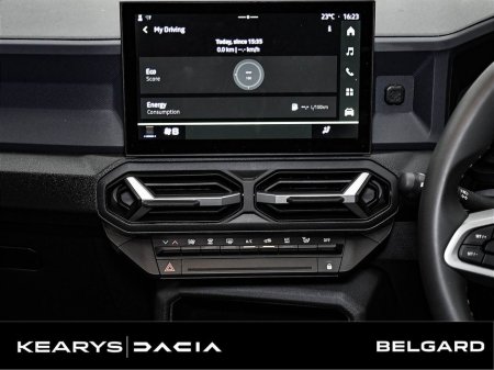 2025 Dacia Duster TCe 130 Expression €33,900 thumbnail