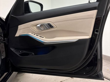 2021 BMW 3 Series 330e Sport Pro Auto PHEV €32,995 thumbnail