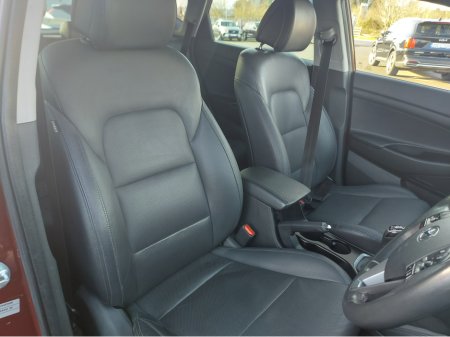 2016 Hyundai Tucson 1.7 PREMIUM BLD 116PS 5 5DR €10,950 thumbnail