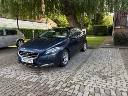 2015 Volvo V40 D2 SE 5DR €6,995