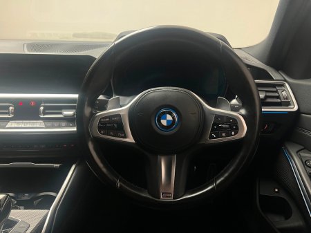 2022 BMW 3 Series 330E M SPORT €27,990 thumbnail
