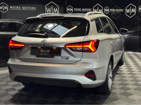 2024 MG 5 MG5 LONG RANGE - 5DR AUTO IRISH CAR JUST SERVICED IN MG €22,950 thumbnail