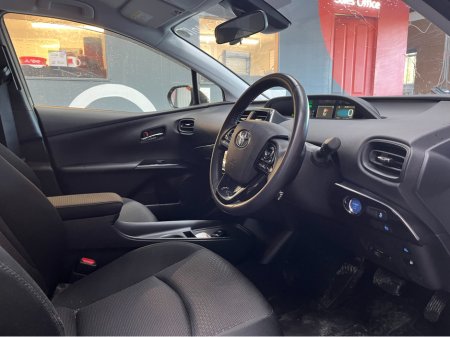 2022 Toyota Prius €21950! 2022 TOYOTA PRIUS S 4WD 1.8 AUTOMATIC / REVERSE CAMERA / CRUISE CONTROL €21,950 thumbnail