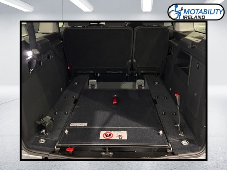 2026 Ford Tourneo Connect Active 1.5 PHEV Hybrid Wheelchair Accessible Taxi €66,995 thumbnail