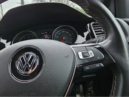 2014 Volkswagen Golf ( 142 ) 1.4 SPECIAL TAN LEATHER HI LINE EDITION REV-CAMERA HI-SPEC STUNNING CAR €13,950 thumbnail