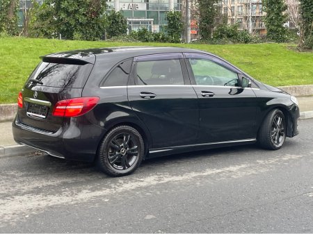 2016 Mercedes-Benz B Class B180  DBA-246242 €14,495 thumbnail