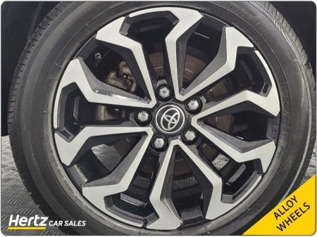 2023 Toyota Yaris Cross DESIGN HEV 1.5 Petrol Automatic €25,895 thumbnail