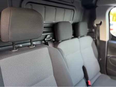 2021 Opel Combo 3 SEATER - 1.5 DIESEL - MANUAL - 12M WARRANTY - CAR: 1599 €14,950 thumbnail