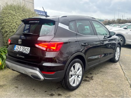 2023 SEAT Arona XPERIENCE 1.0 PETROL //HIGH SPEC//HALF LEATHER SEATS//REVERSE CAMERA//SAT NAV//KEYLESS ENTRY// €19,950