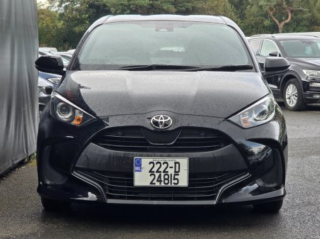 2022 Toyota Yaris  €17,950 thumbnail