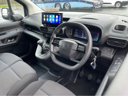 2024 Citroen Berlingo 2024 CITROEN BERLINGO ENTERPRISE B-HDI €21,995 thumbnail