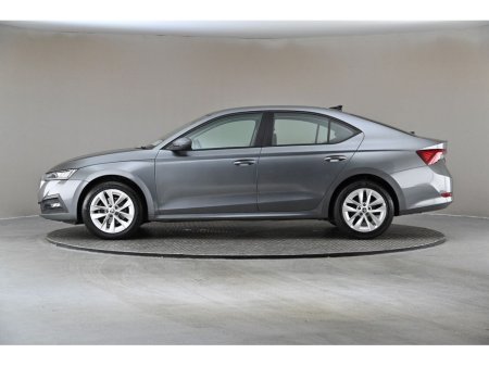2022 Skoda Octavia *JAN 2026 PRICE NOW*AMBITION 2.0TDI 6SPD 115BHP 5DR*ALLOYS*PARKING SENSORS*SMARTLINK* €21,490