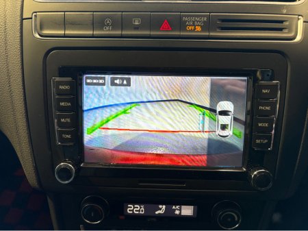 2016 Volkswagen Polo AUTO - 2 YEAR NCT - REVERSE CAMERA €11,950 thumbnail