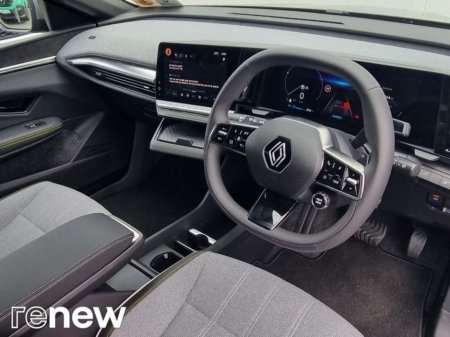 2025 Renault Megane EV Techno €32,950 thumbnail
