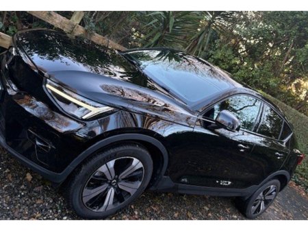 2022 Volvo C40 C40 EV ReCharge Plus - R Design Pack €29,450