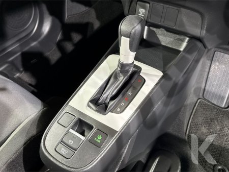 2024 Honda Fit VERY LOW MILEAGE - E-HEV - REVERSE CAMERA - PARKING SENSORS - ANDROID AUTO / APPLE CARPLAY €22,950 thumbnail