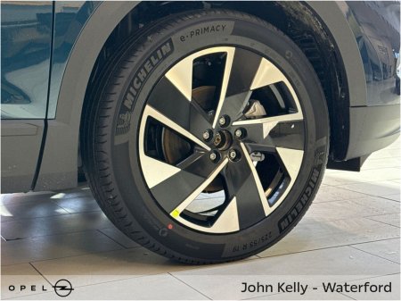 2025 Opel Grandland GS 1.2 MHEV 136PS €47,885 thumbnail