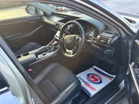 2014 Lexus IS 300 h  €10,000 thumbnail