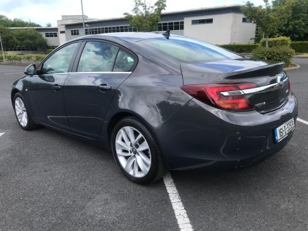 2016 Opel Insignia  €7,999