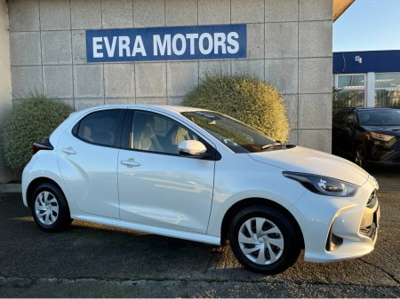 2021 Toyota Yaris X HYBRID 1.5 AUTOMATIC PETROL //KEYLESS ENTRY//REVERSE CAMERA//ADAPTIVE CRUISE CONTROL// €15,950