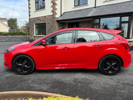 2013 Ford Focus 2.0T 250PS ST €13,995