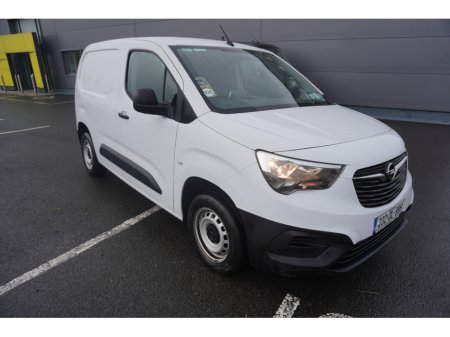 2023 Opel Combo KOMF L1H1-1.5 100PS D 3DR
