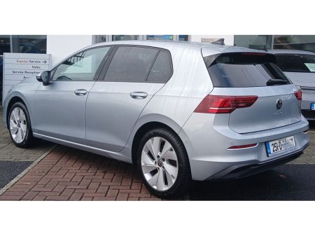 2025 Volkswagen Golf EDITION 75 2.0 TDI 116HP *PARK ASSIST, REAR VIEW CAMERA, APP CONNECT* €35,995