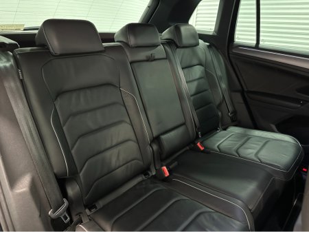 2019 Volkswagen Tiguan (191) TIGUAN 2.0TDI R LINE (LEATHER) DSG 4 MOTION LOW KMS VW/AUDI SPECIALISTS WWW.DENISDARCYCARS.IE €31,950 thumbnail