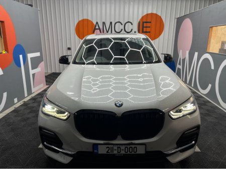 2021 BMW X5 €49950! 2021 BMW X5 xDRIVE45E 3.0 AUTOMATIC / CRUISE CONTROL / 360° PARKING CAMERA / ELECTRIC MEMORY & HEATED SEATS / PANORAMIC SUNROOF / AMBIENT LIGHTS €49,950 thumbnail