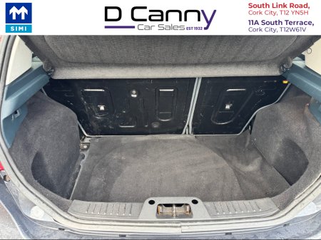 2010 Ford Fiesta TITANIUM 1.25 82PS 5DR €5,900 thumbnail