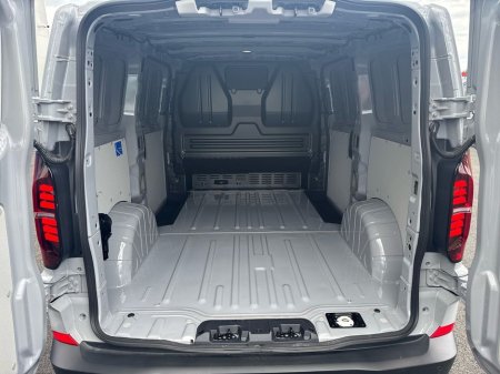 2025 Volkswagen Transporter  €33,475 thumbnail