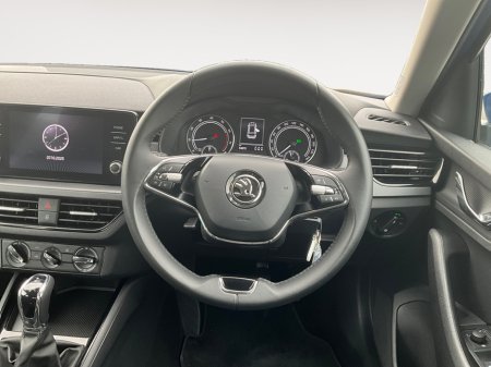 2023 Skoda Kamiq AMBITION 1.0 TSI 110HP D €28,000 thumbnail