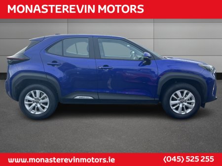 2025 Toyota Yaris Cross LUNA €31,444