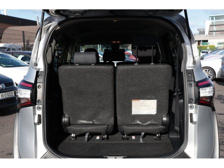 2016 Toyota Sienta  €11,499 thumbnail