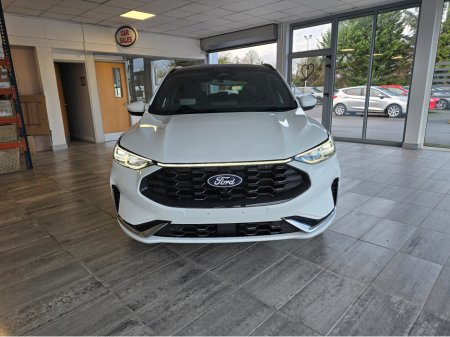 2025 Ford Kuga ST-LINE PHEV  PAN ROOF €40,800